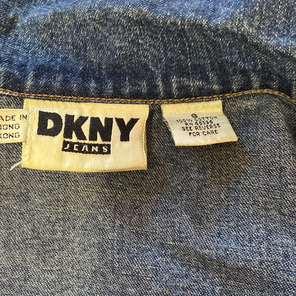 Vintage DKNY Jean Jacket size 8 - Picture 9 of 14